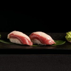 SU23 SUSHI CÁ CAM NHẬT (HAMACHI NIGIRI )